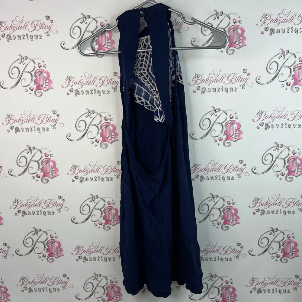 Free People tallow dress mock neck open back Navy and Beige Backless Dress - Picture 2 of 12